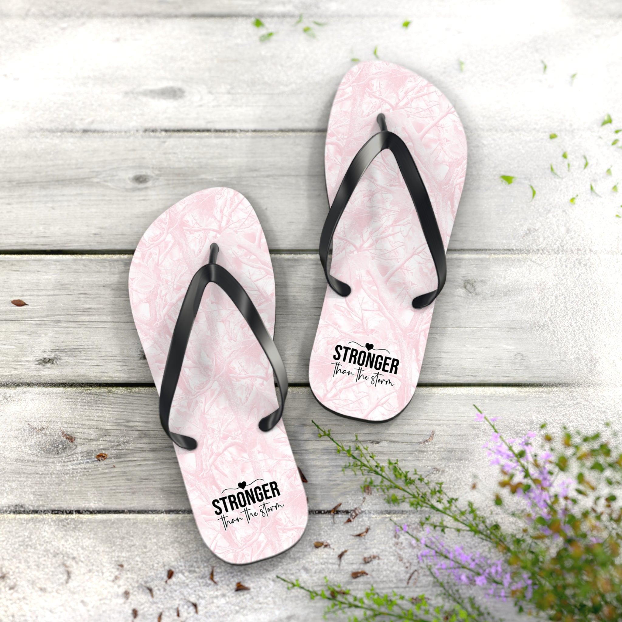 Pink Camo 'Stronger' Flip Flops – Women's Summer Beach Sandals
