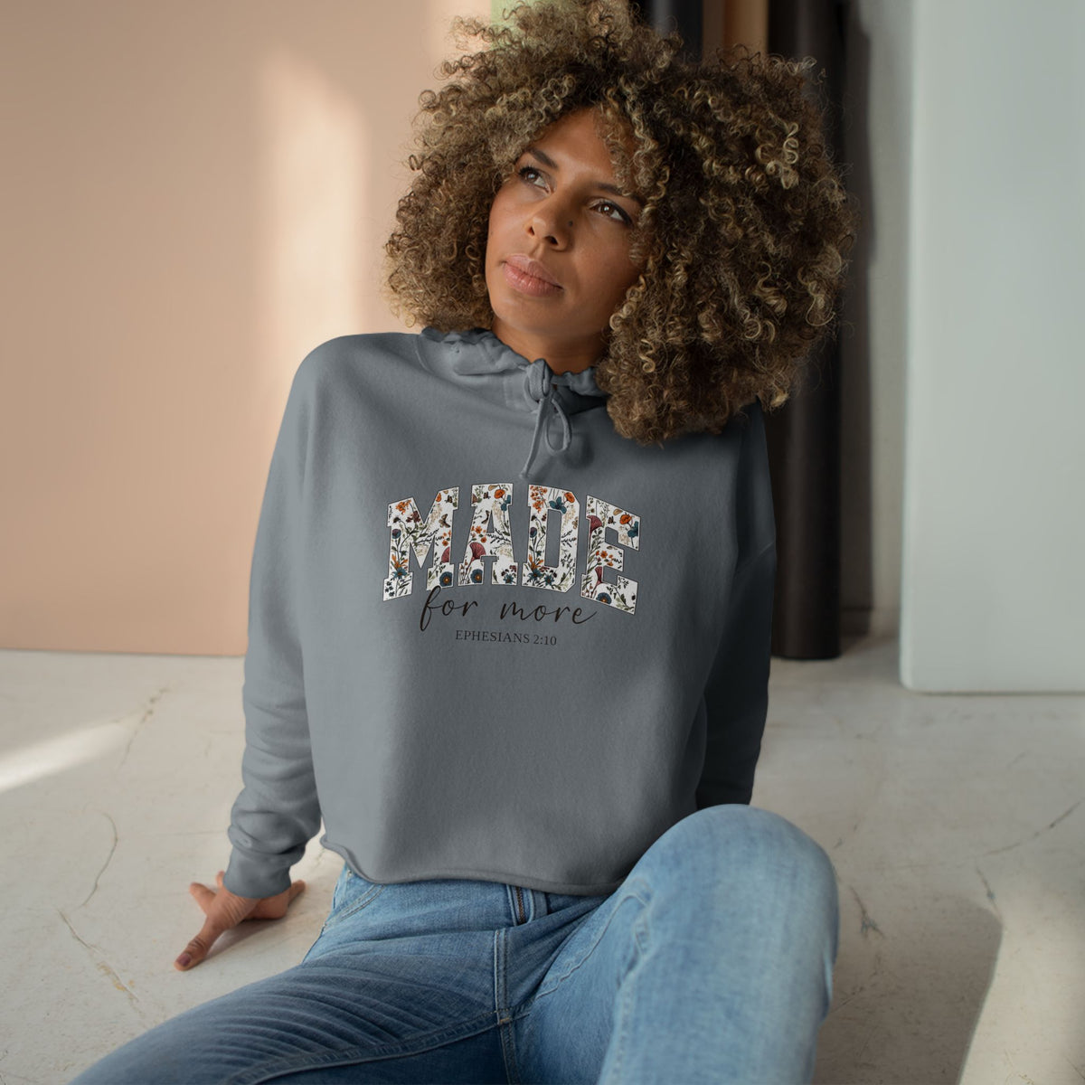 MADE FOR MORE - Crop Hoodie