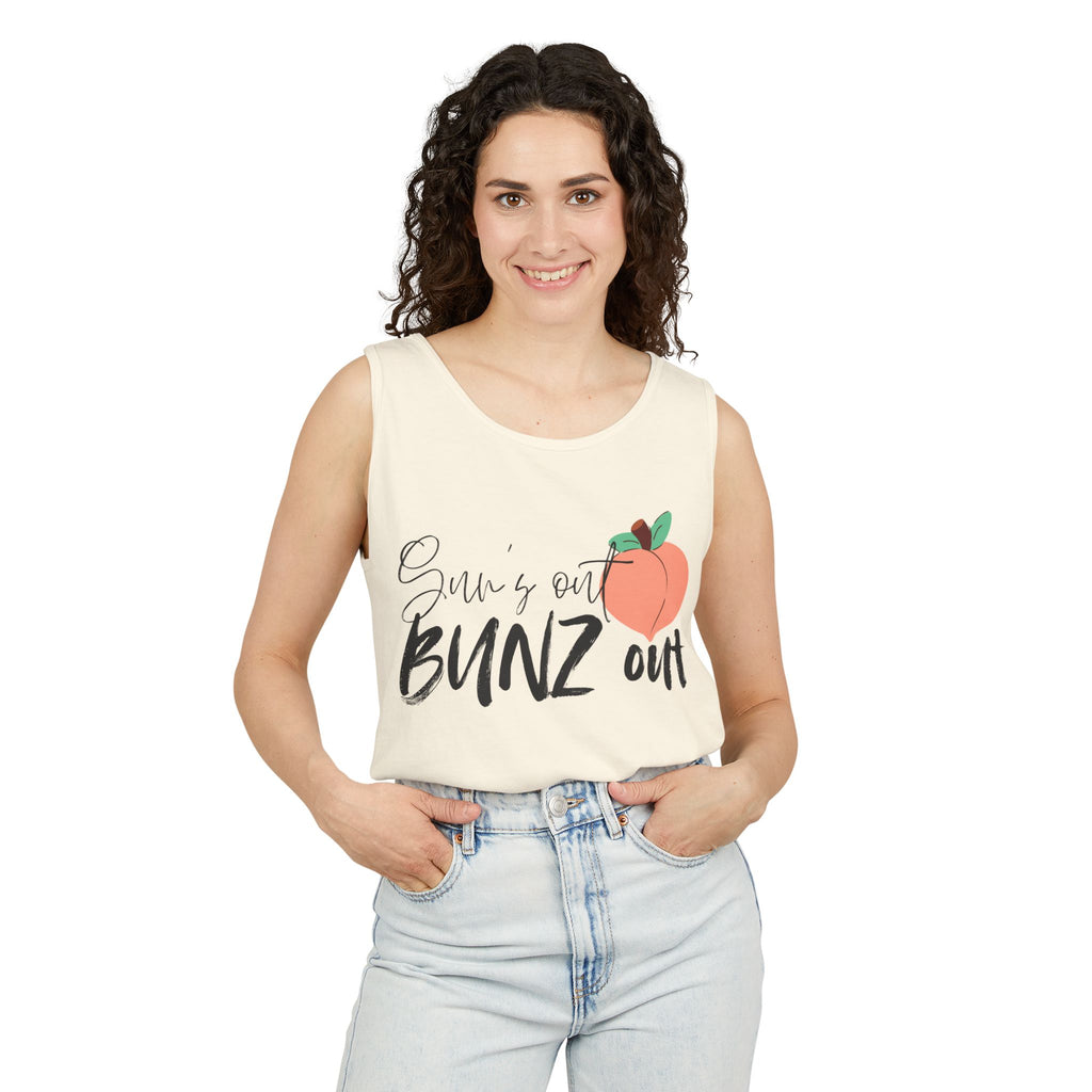 Sun’s Out Bunz Out Tank Top — Cute Peach Graphic Summer Tank